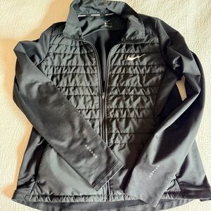 Nike Women's Black Quilted Hybrid Puffer Jacket size M